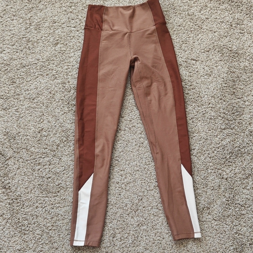 Nwot nbw women's high waisted leggings by YPB